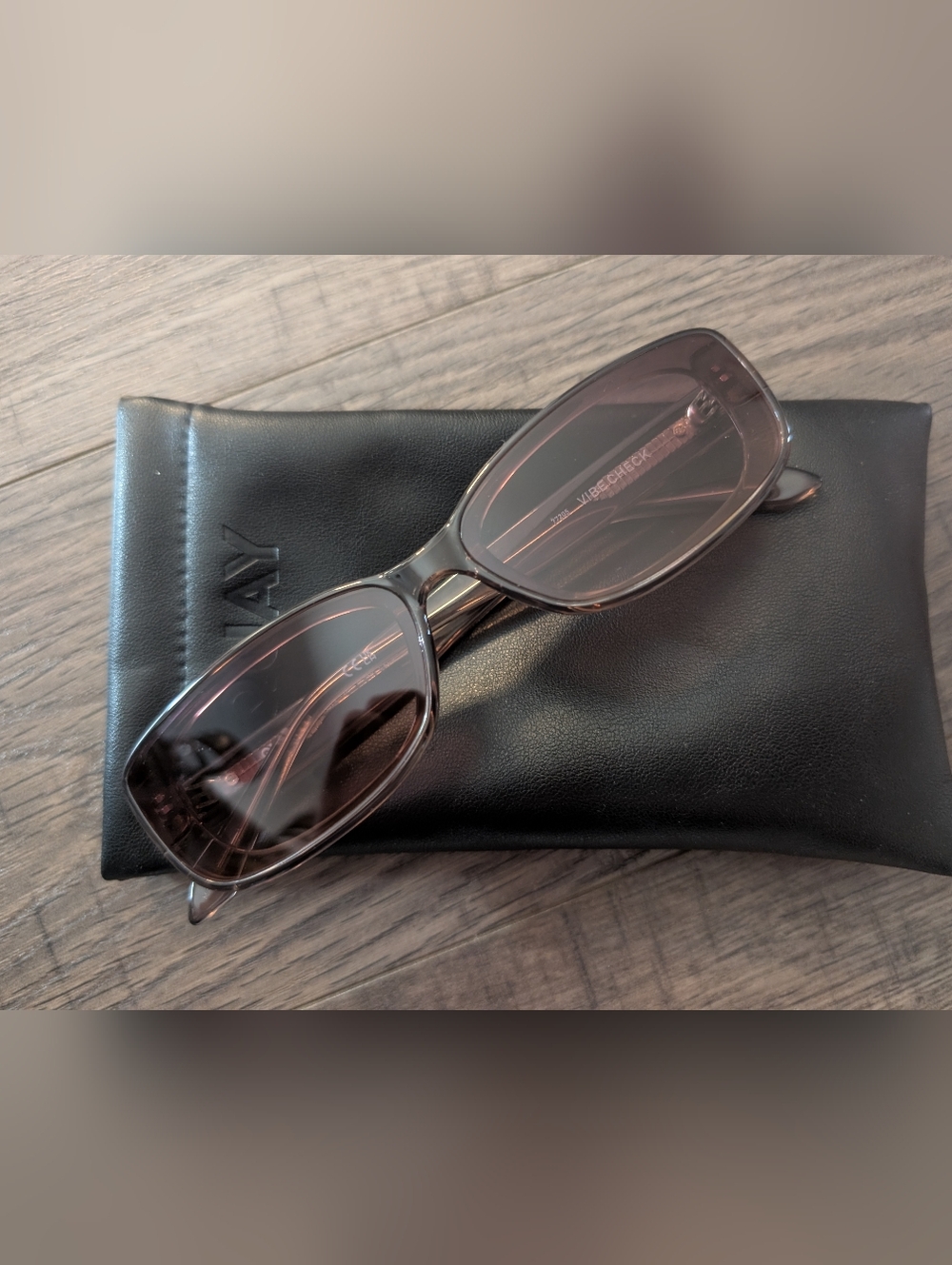 QUAY Sunglasses